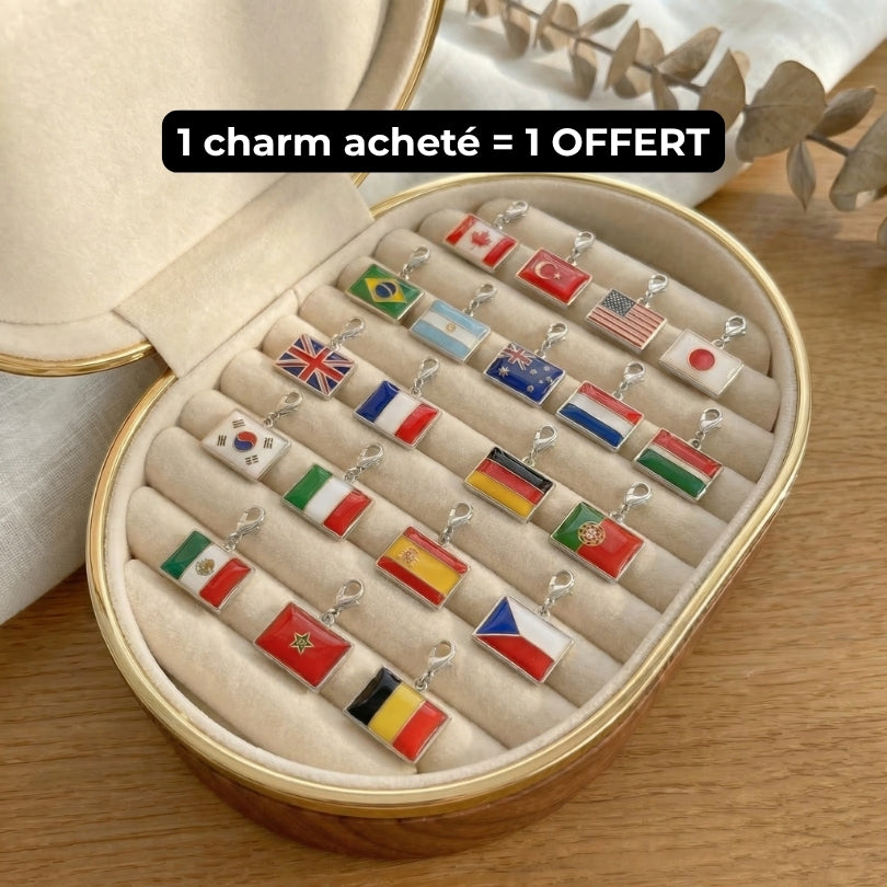 Les charms drapeaux