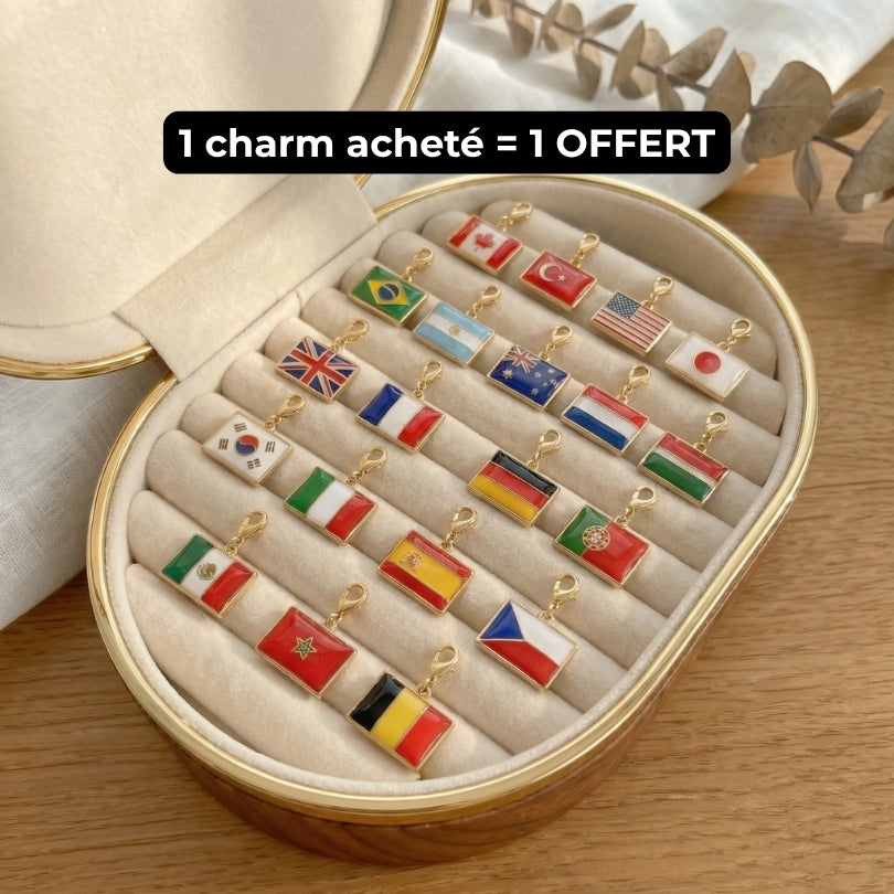 Les charms drapeaux