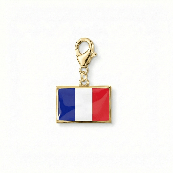 Les charms drapeaux