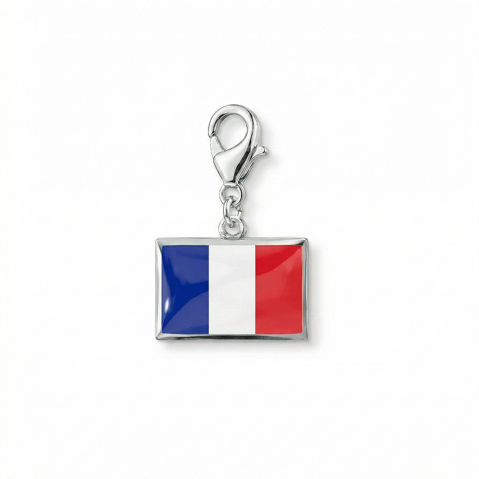 Les charms drapeaux