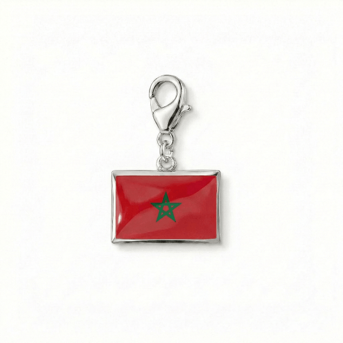 Les charms drapeaux