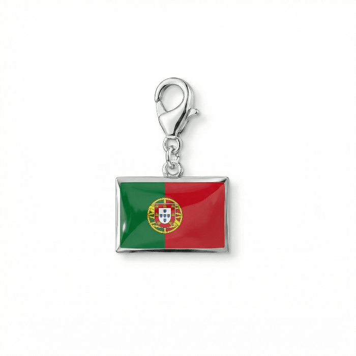 Les charms drapeaux